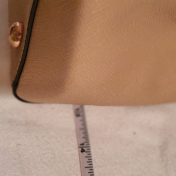 Michael Kors Cynthia‎ Medium Saffiano Leather Satchel with Shoulder Strap - Picture 7 of 16